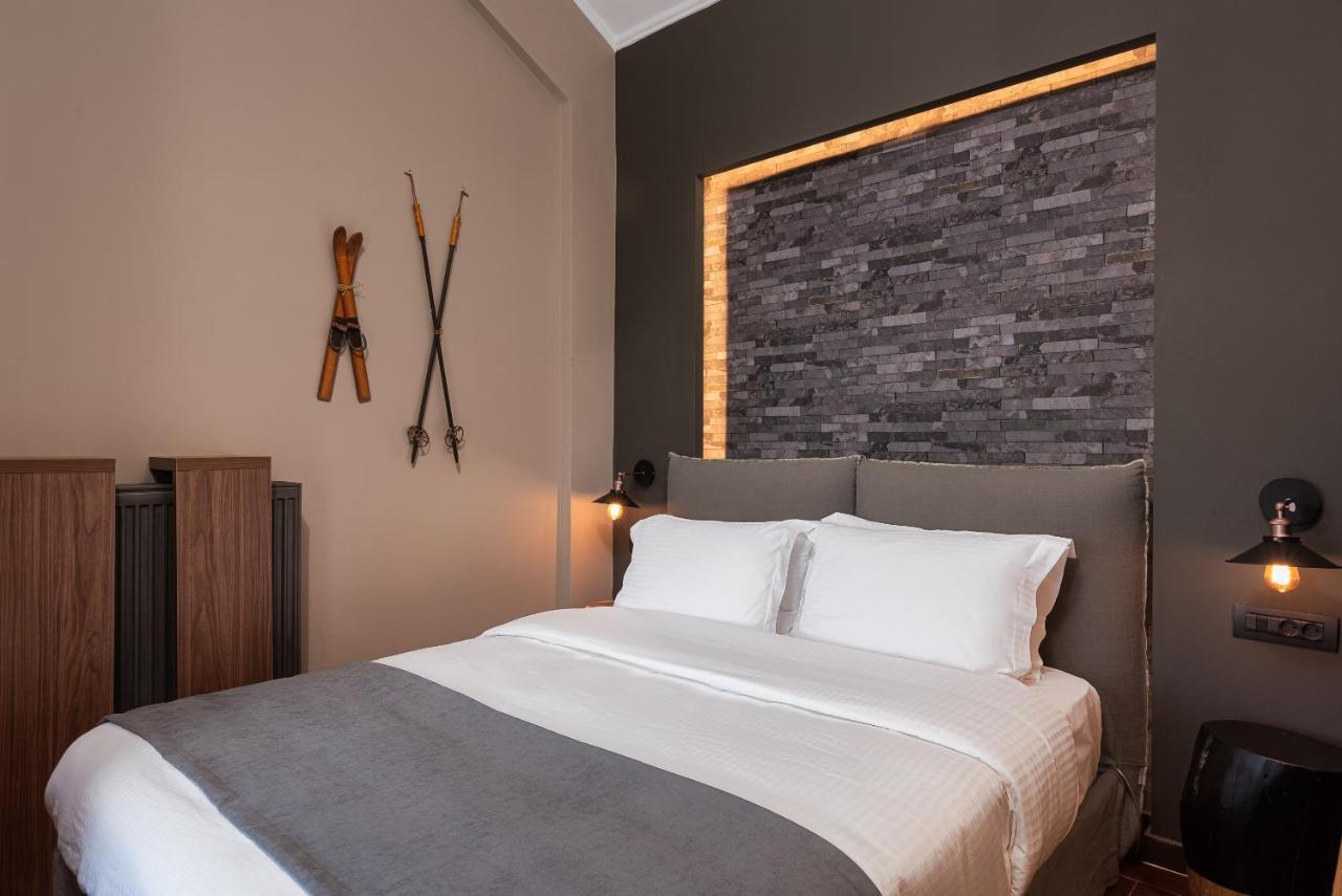 Gm Luxury Suites Калаврита Екстер'єр фото