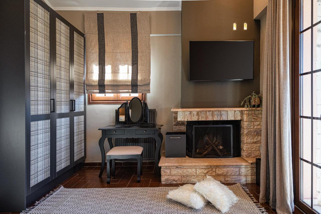 Gm Luxury Suites Калаврита Екстер'єр фото