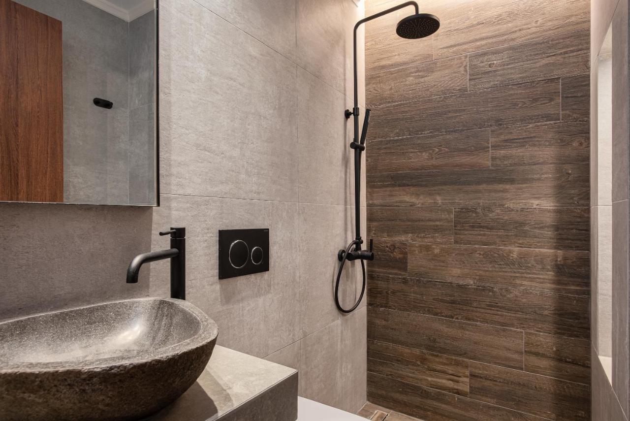 Gm Luxury Suites Калаврита Екстер'єр фото